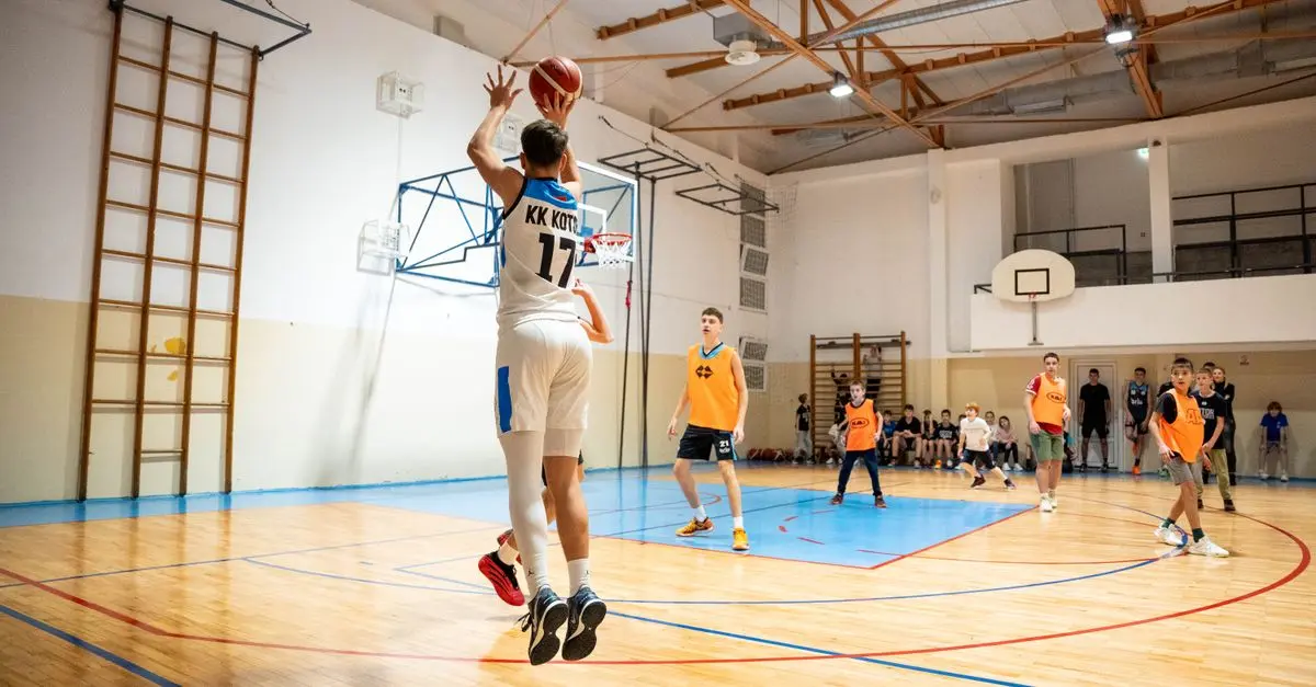 Les Techniques Avancées pour Maîtriser le Tir au Basketball