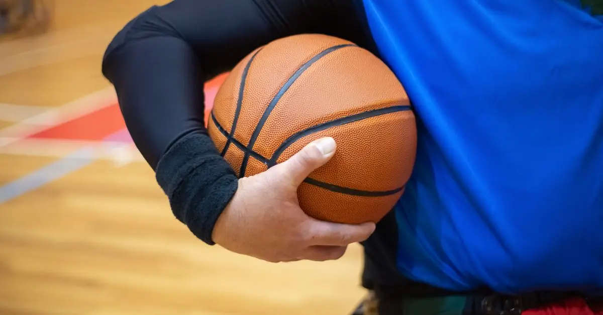 Les Techniques Essentielles pour Améliorer Votre Dribble au Basketball